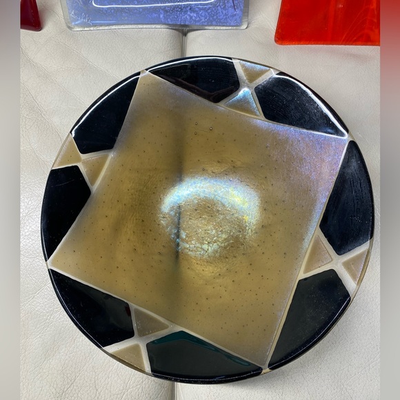 Fused art glass plates and bowl set of 4 - Picture 4 of 16